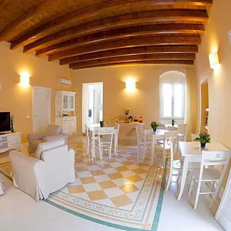 B&B Monsignore 4*