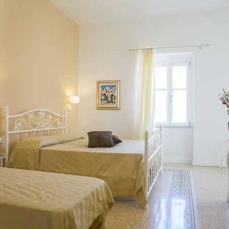 Monsignore Bed & Breakfast 4*