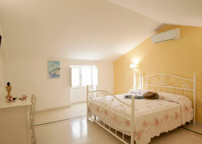 Monsignore Bed & Breakfast 4*